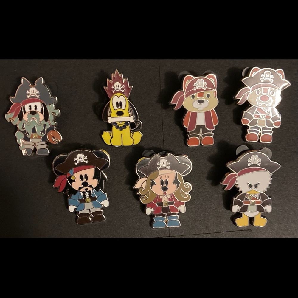 Disney Pins Pirates of the Carribean